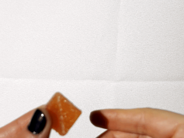 CleanAF gummies are even scored down the middle for quick and easy measurements! 